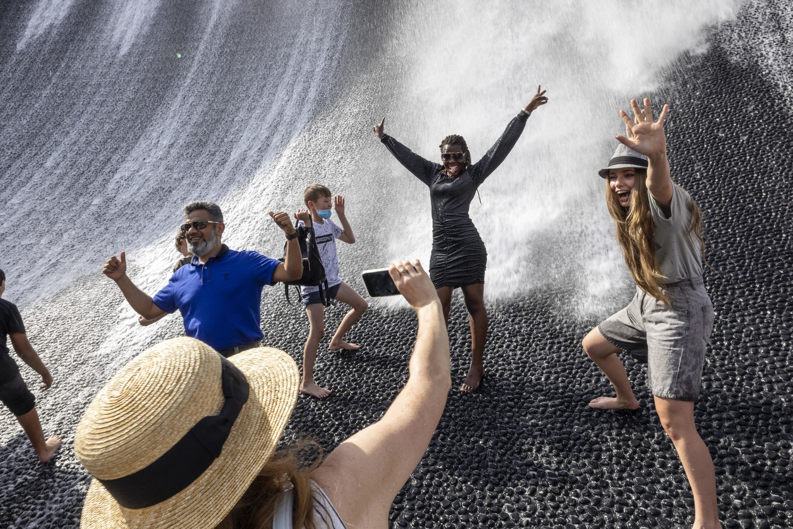 Visitors at Surreal_ The Water Feature_Large Image_m56225